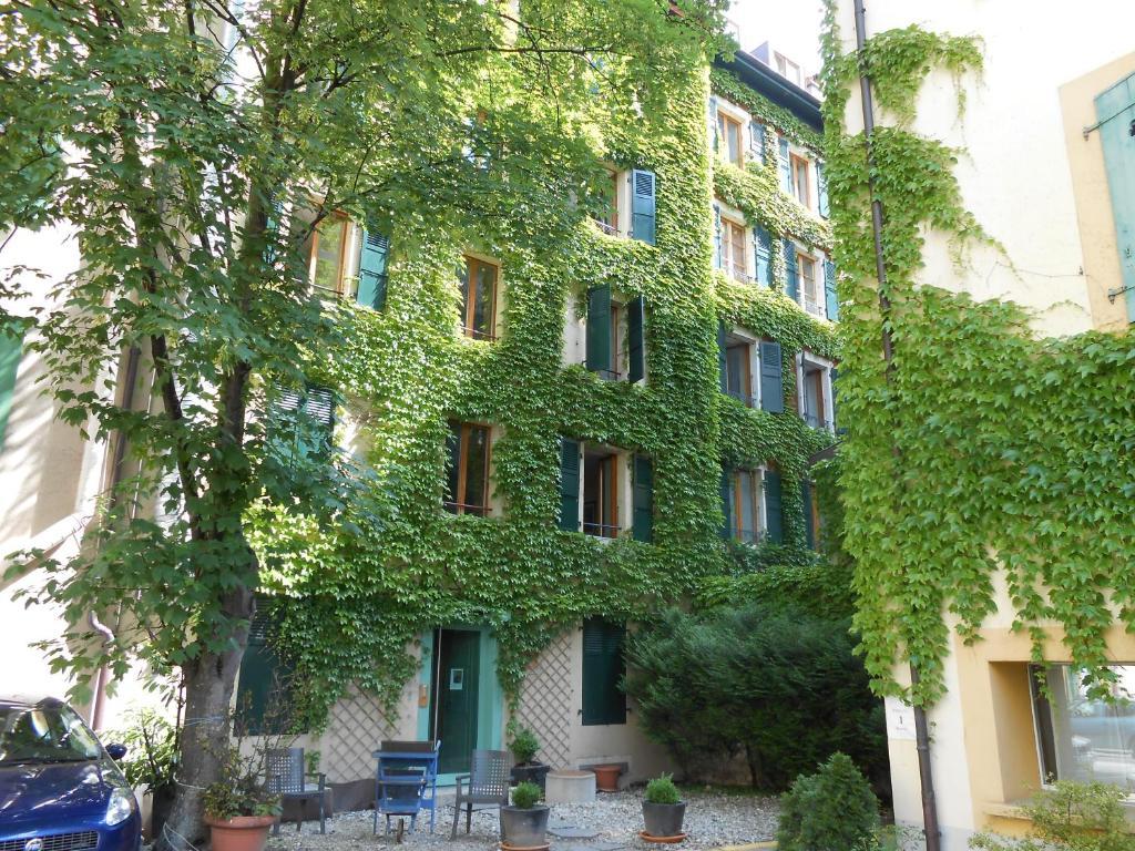 Aparthotel Dizerens 2*